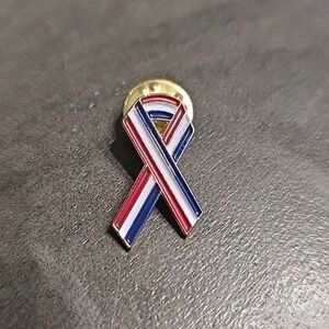 Vintage American Flag‎ Ribbon USA Red White and Blue Lapel Pin